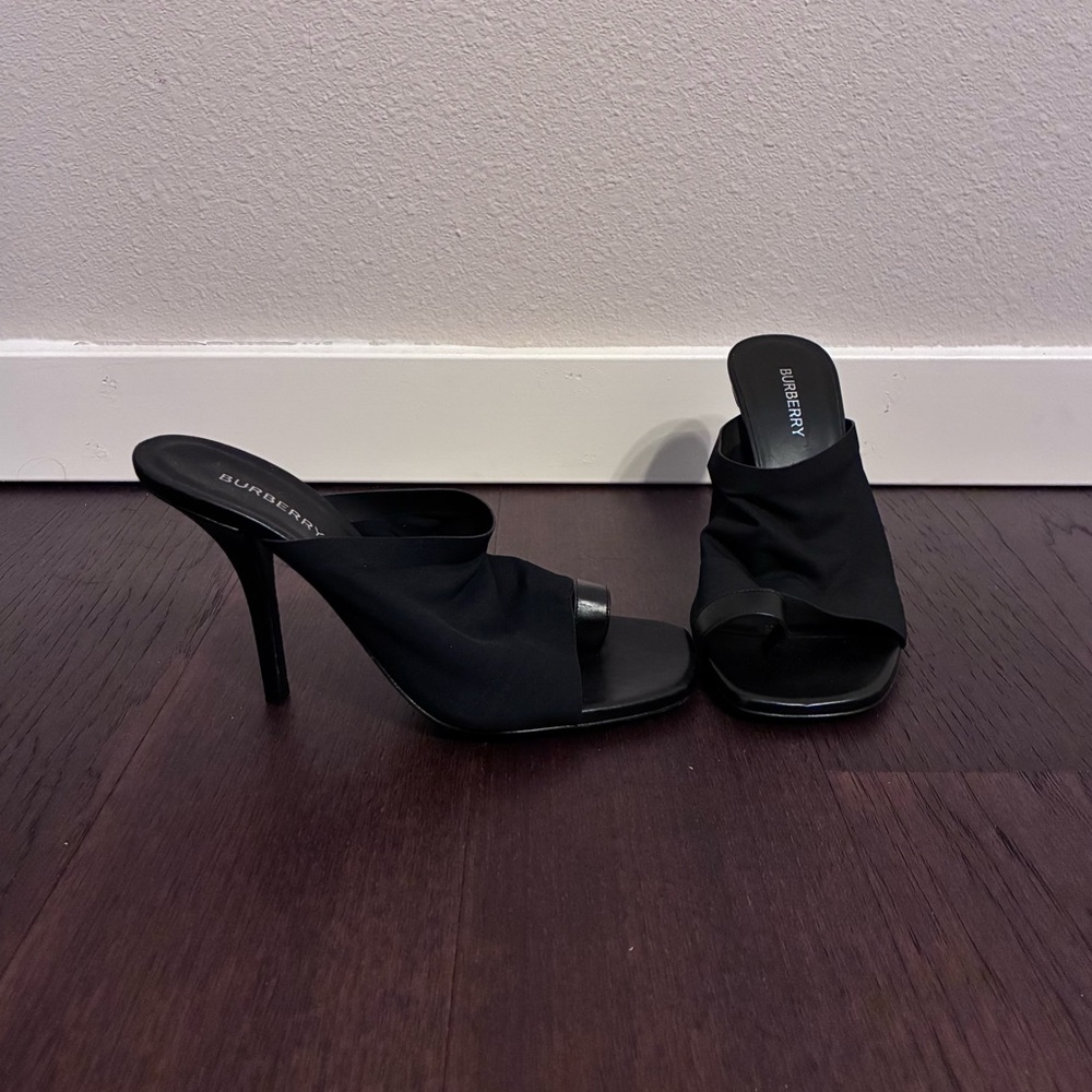 Burberry Tallia Toe-ring Mules